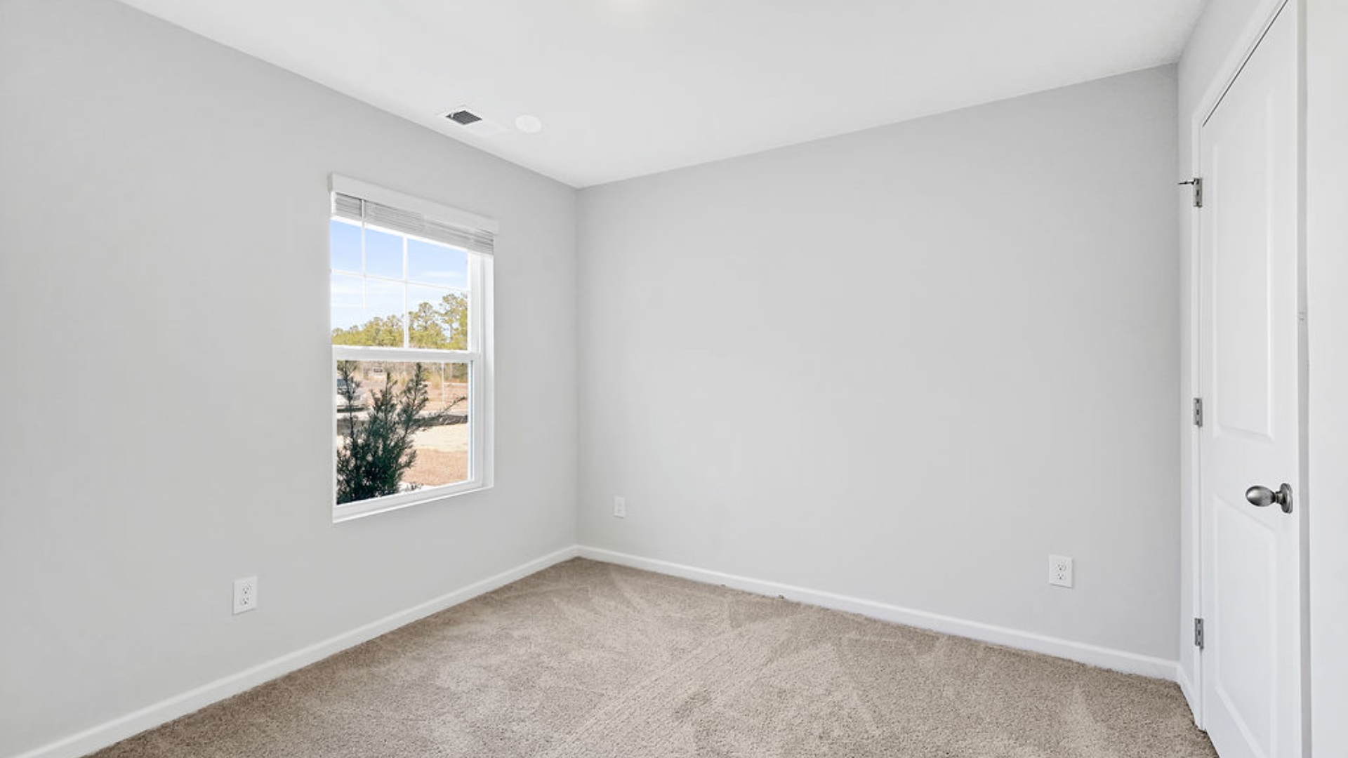 The additional 3 bedrooms and bath are located at the front of the home. Every bedroom you’ll have carpeted floors and a closet in each room. Whether these rooms become bedrooms, office spaces, or other bonus rooms