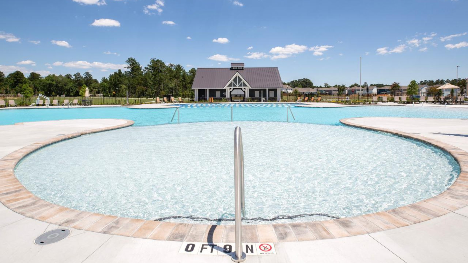 Homeowners will enjoy the future Amenity Center that will include a resort-style pool, clubhouse with kitchen, playground, pickleball courts, fire pit, and pocket park.