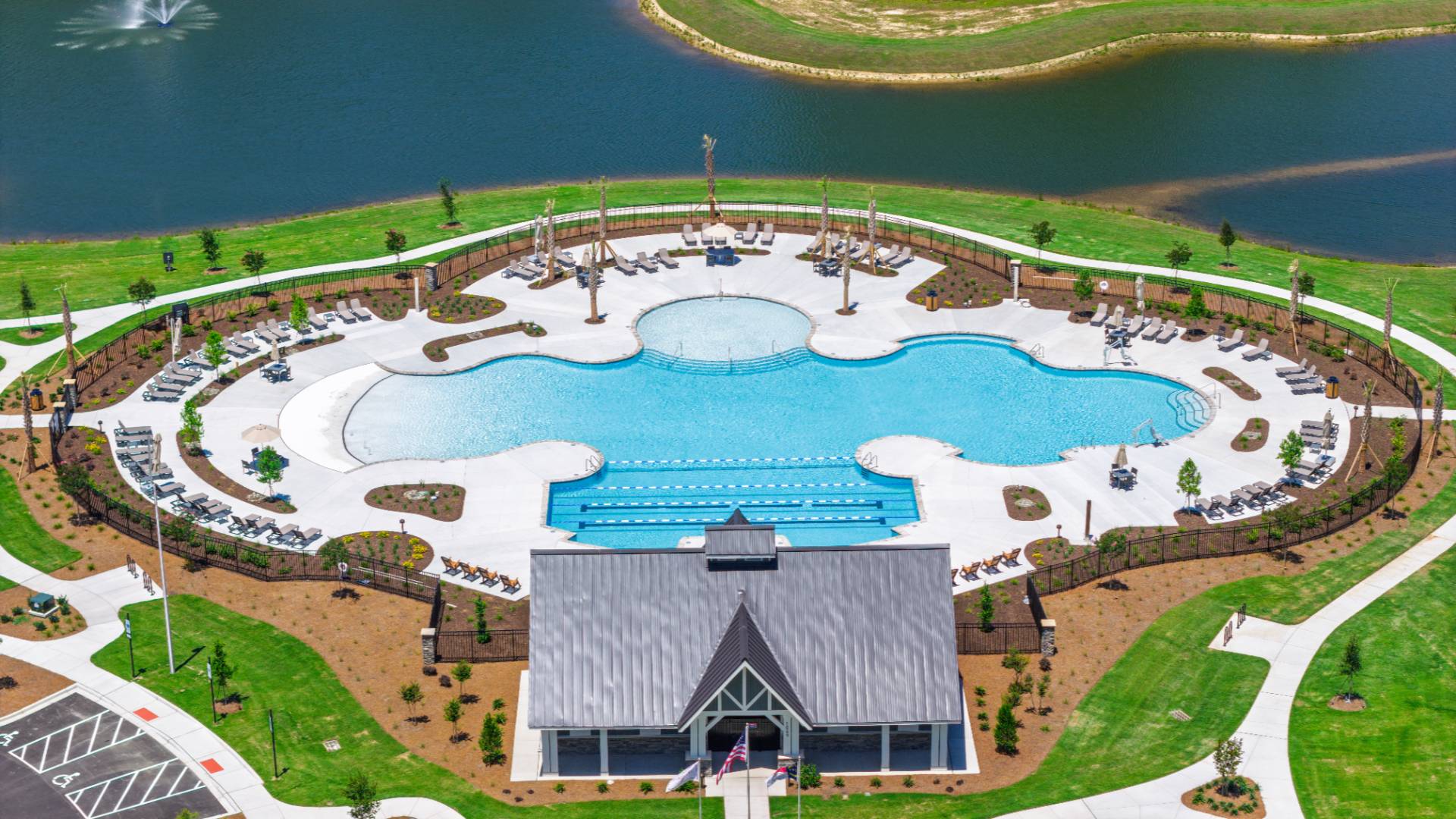 Homeowners will enjoy the future Amenity Center that will include a resort-style pool, clubhouse with kitchen, playground, pickleball courts, fire pit, and pocket park.