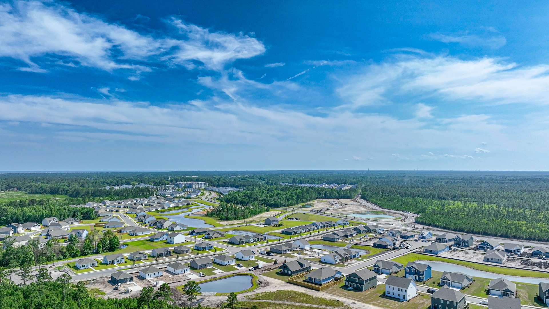 Blake Farm is conveniently located near Highway 17 and I40, offering easy access to downtown Wilmington, Raleigh, Porters Neck, and Hampstead. Residents can quickly reach Porters Neck shopping, Mayfaire, grocery stores, and hospitals within a short drive. The future amenity center that will include a swimming pool, multi-sport court, splashpad, playground, and fire pit, ensuring a well-rounded and enjoyable living experience.