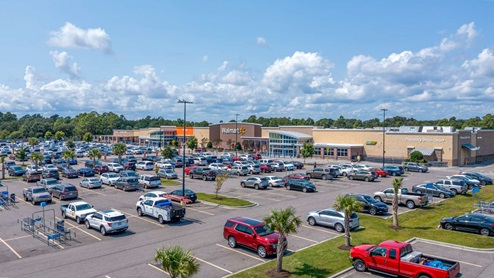 Blake Farm is conveniently located near Highway 17 and I40, offering easy access to downtown Wilmington, Raleigh, Porters Neck, and Hampstead. Residents can quickly reach Porters Neck shopping, Mayfaire, grocery stores, and hospitals within a short drive.