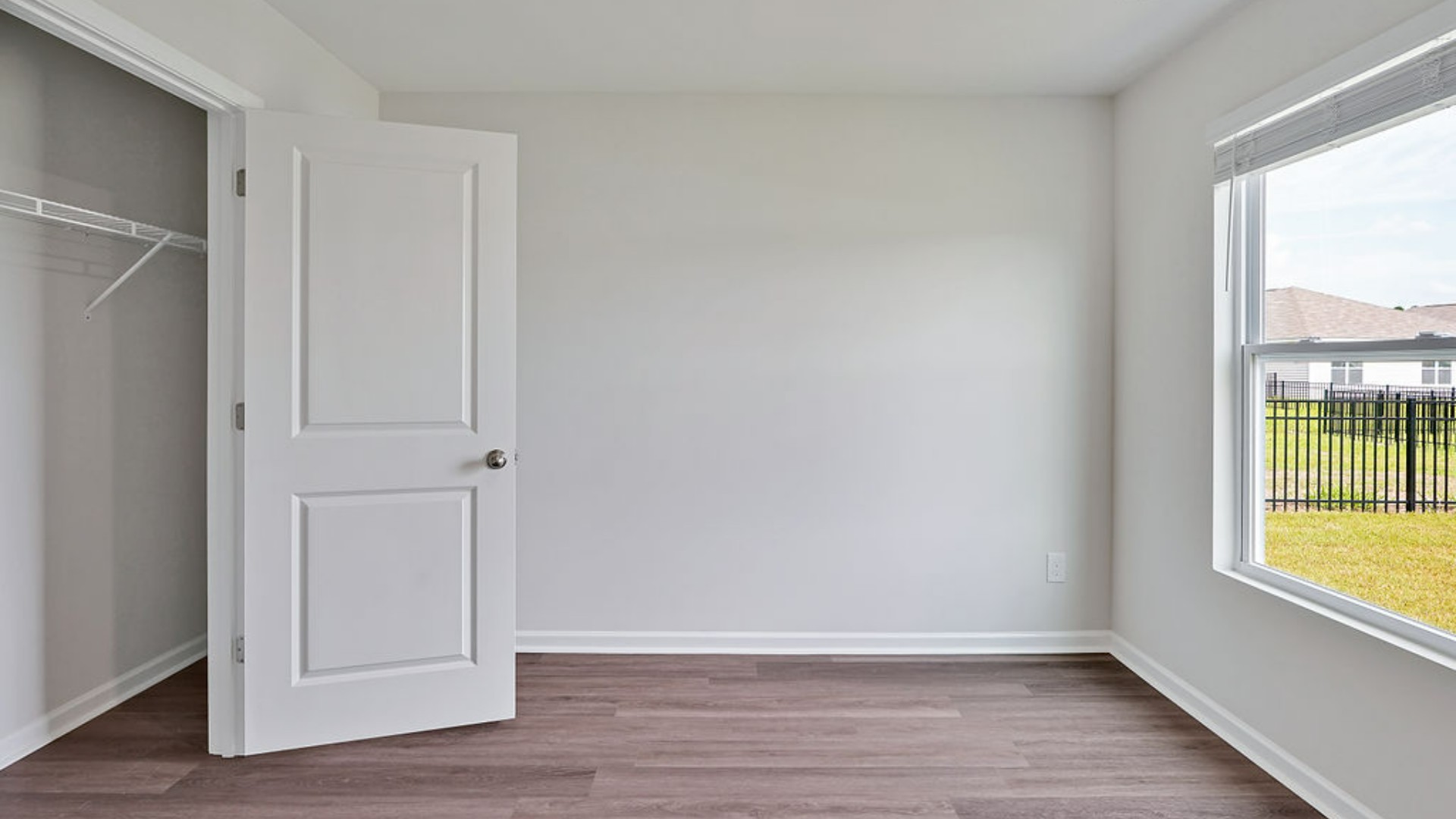 The Hayden Floorplan offers 2,511 square feet with 5 bedrooms, 3 full bathrooms. New Homes in Jacksonville NC. Smart Home Technology