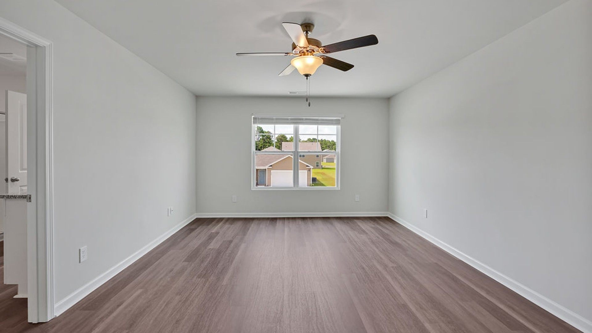 The Hayden Floorplan offers 2,511 square feet with 5 bedrooms, 3 full bathrooms. New Homes in Jacksonville NC. Smart Home Technology