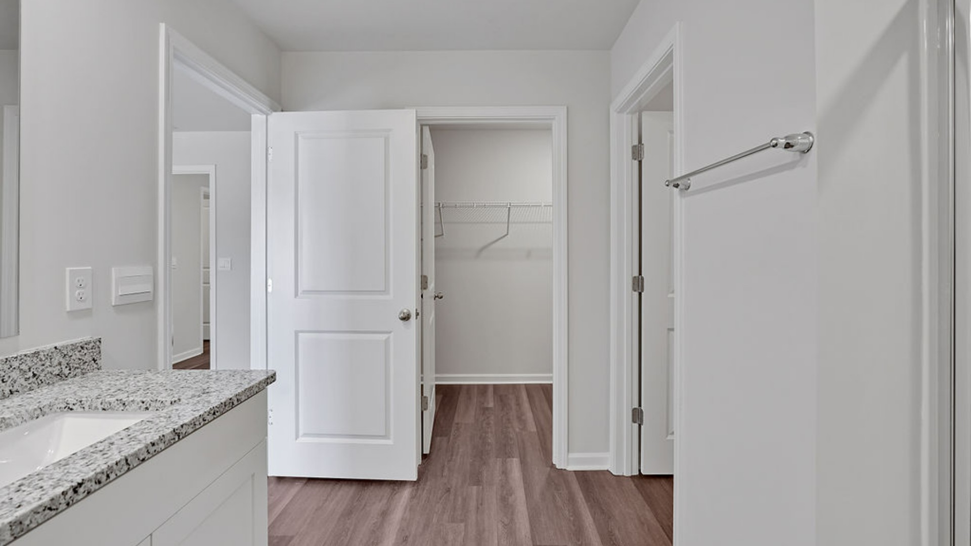 The Hayden Floorplan offers 2,511 square feet with 5 bedrooms, 3 full bathrooms. New Homes in Jacksonville NC. Smart Home Technology