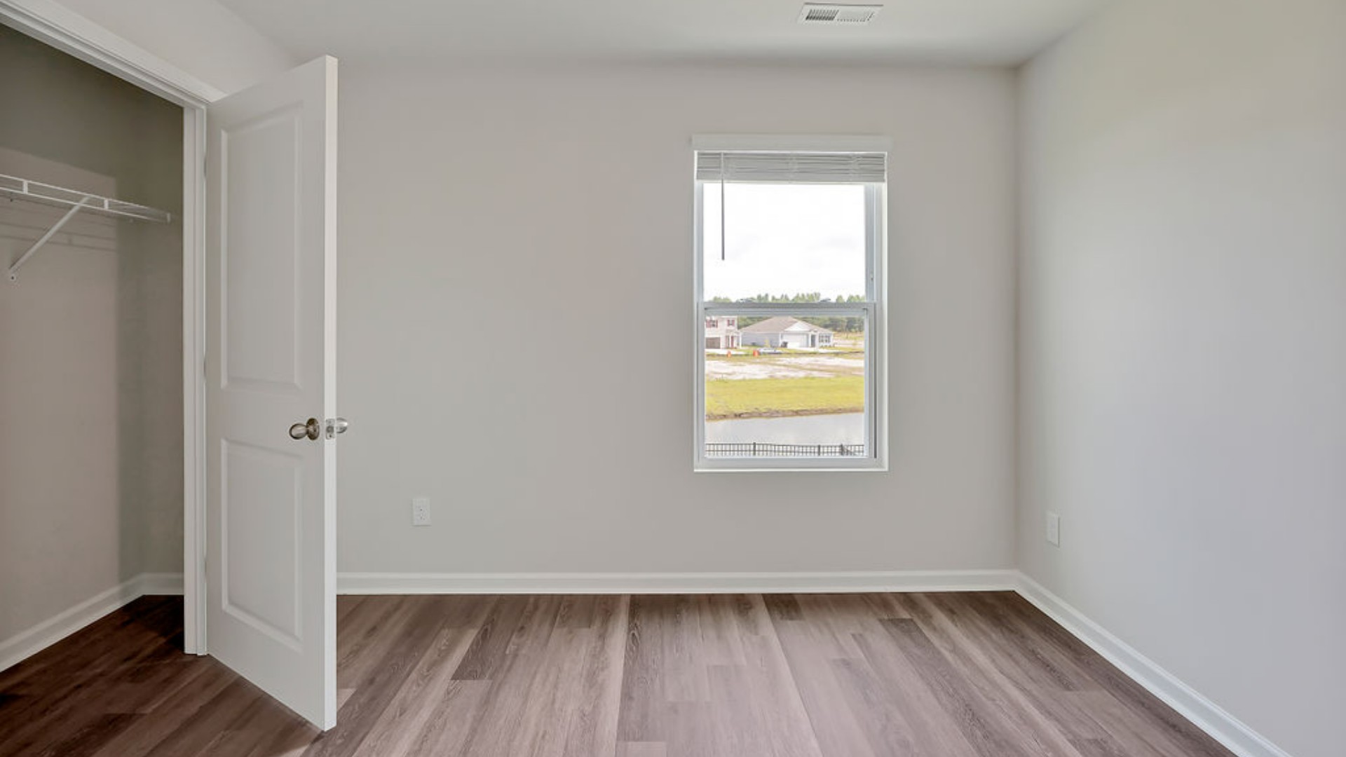 The Hayden Floorplan offers 2,511 square feet with 5 bedrooms, 3 full bathrooms. New Homes in Jacksonville NC. Smart Home Technology