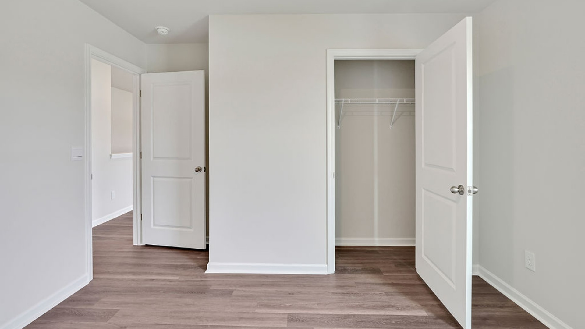 The Hayden Floorplan offers 2,511 square feet with 5 bedrooms, 3 full bathrooms. New Homes in Jacksonville NC. Smart Home Technology