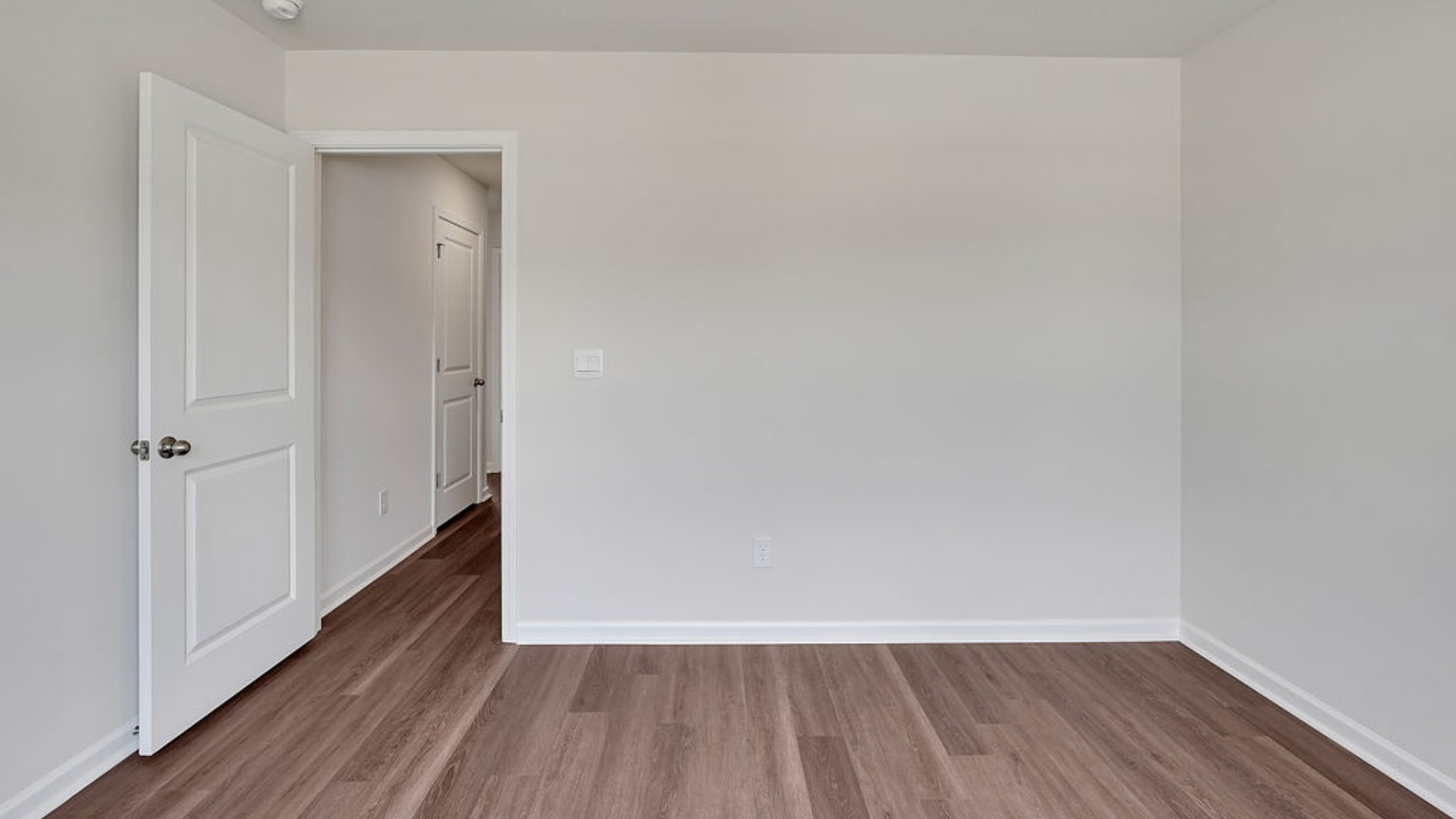 The Hayden Floorplan offers 2,511 square feet with 5 bedrooms, 3 full bathrooms. New Homes in Jacksonville NC. Smart Home Technology