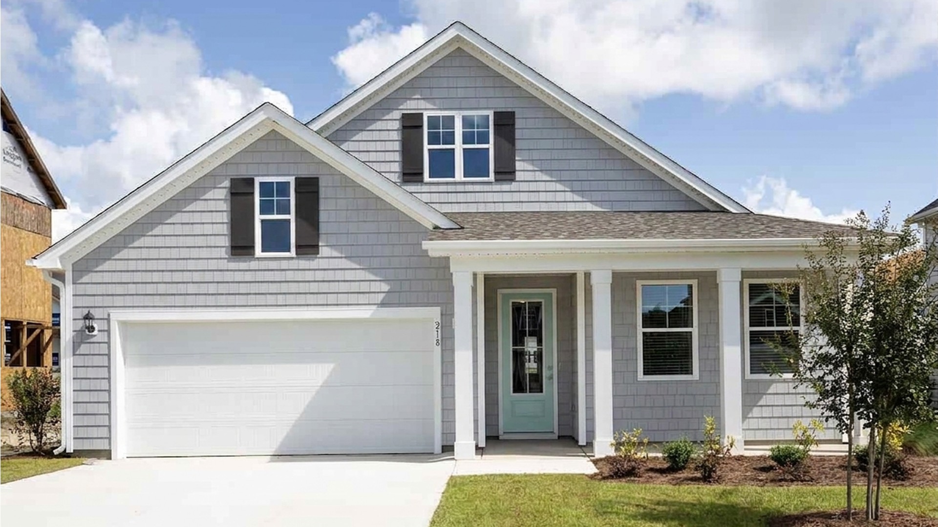 The Darby Plan in Surfside Landing in Hubert, North Carolina is a beautiful two-story home with 4 bedrooms, a study, 3 full baths and 2,671 sq ft of living space.