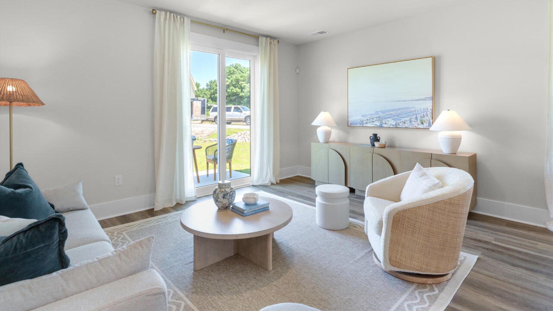 . The Woodstock offers an exquisite combination of comfort and modern design, making it an ideal choice for both style and functionality.