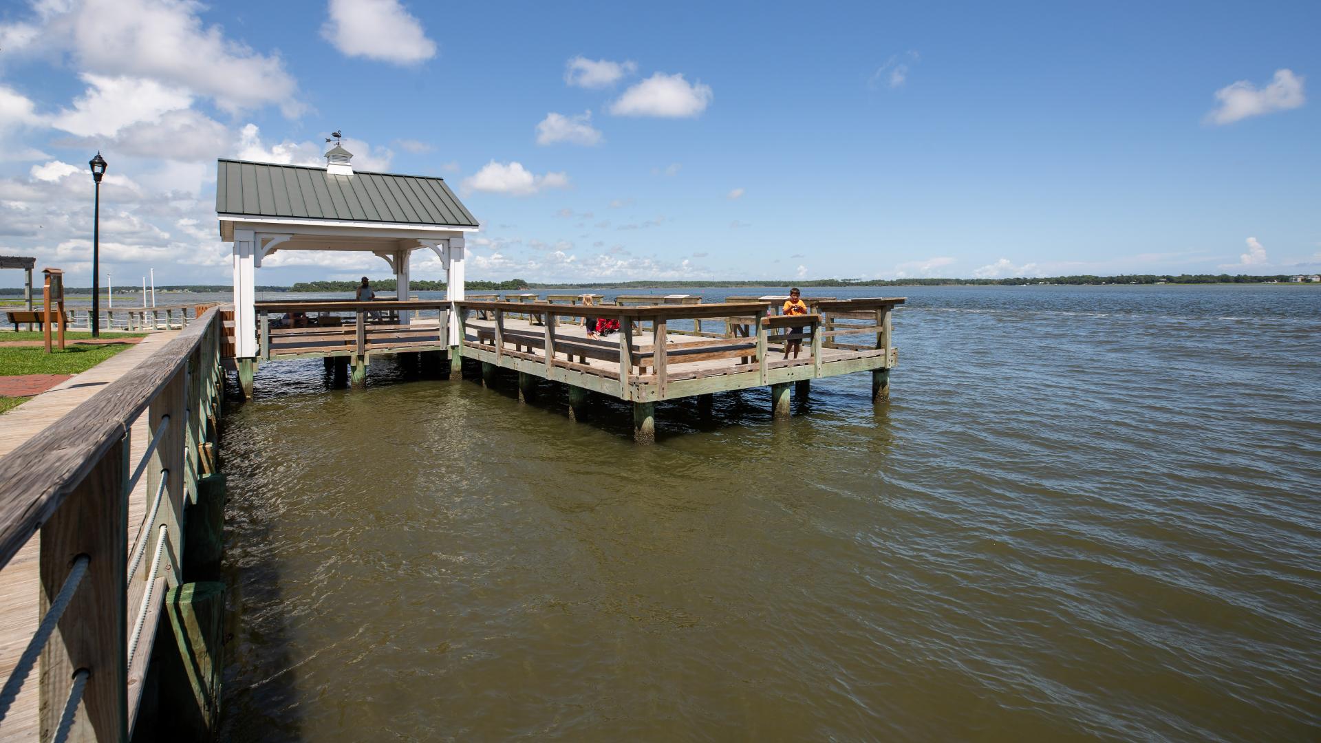Riverview Park, located directly off NC 24 (Corbett Ave.) between Main and Elm Streets, features hundreds of feet of elevated shoreline walkways along the White Oak River and excellent views of Jones Island and the intercoastal waterway. Both a scenic overlook and a roadside park, Riverview has two covered observation shelters - each of which has binoculars or a telescope for enhanced viewing - and three picnic shelters. The park also offers signage about the coastal environment and has a generous parking area constructed with environmentally-friendly pervious pavers.