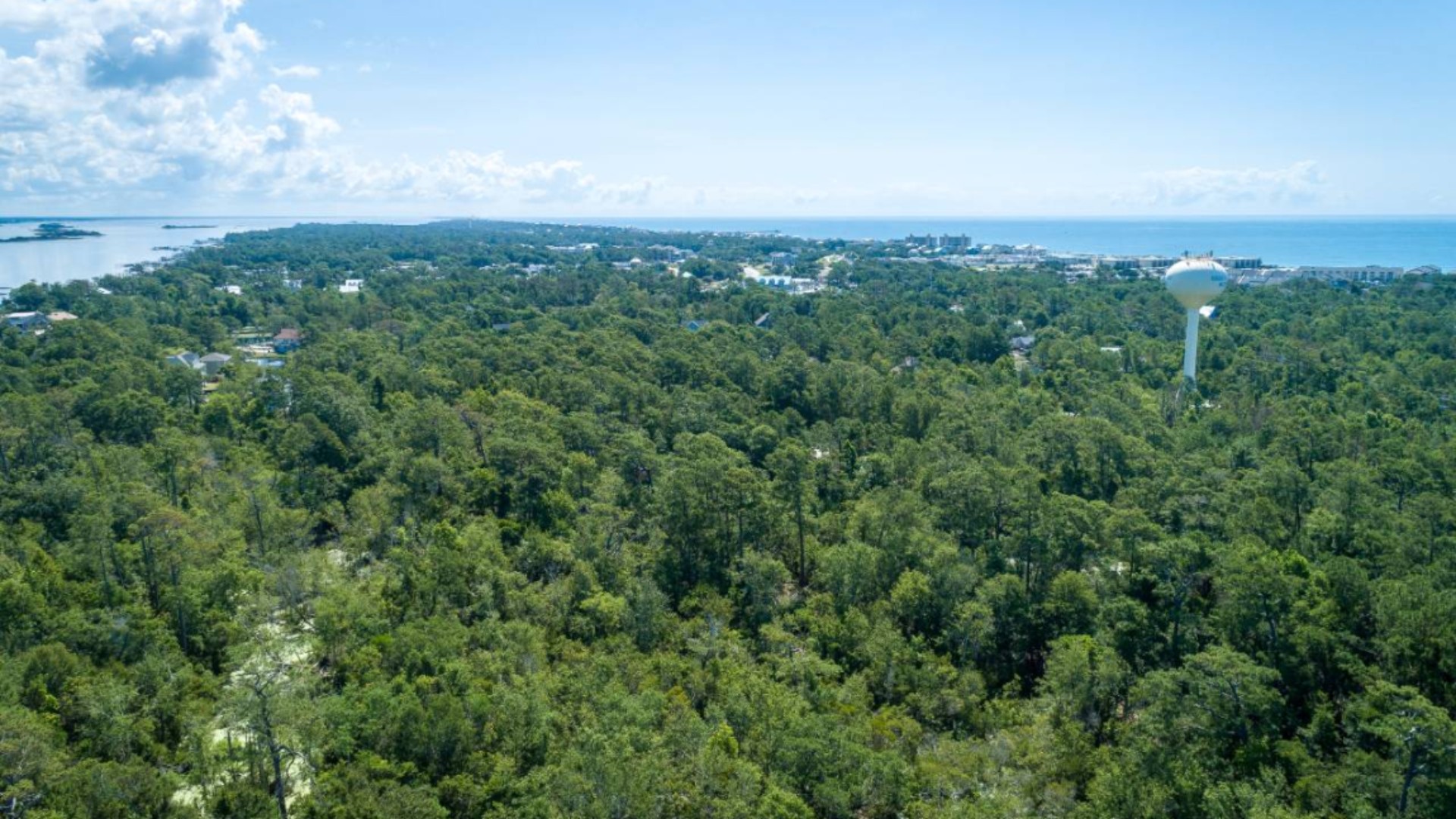 Situated just off 24 South towards Swansboro, this community offers easy access to major roadways and is conveniently located near restaurants, grocery stores, and other amenities. Additionally, Emerald Isle Beach is just a short drive away, providing even more options for beaches, dining and entertainment.