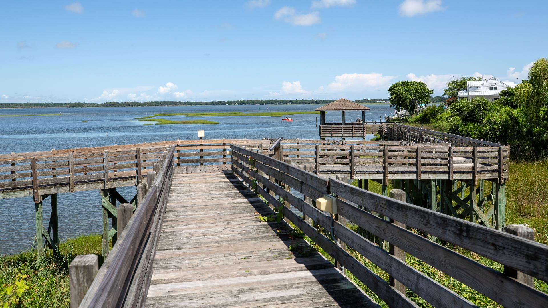 Shell Rock Landing provides public water access in the Bear Creek area of Onslow County, serving as a gateway to tidal creeks. This launch facility accommodates a variety of watercraft and sees consistent use from local boaters throughout the season.
