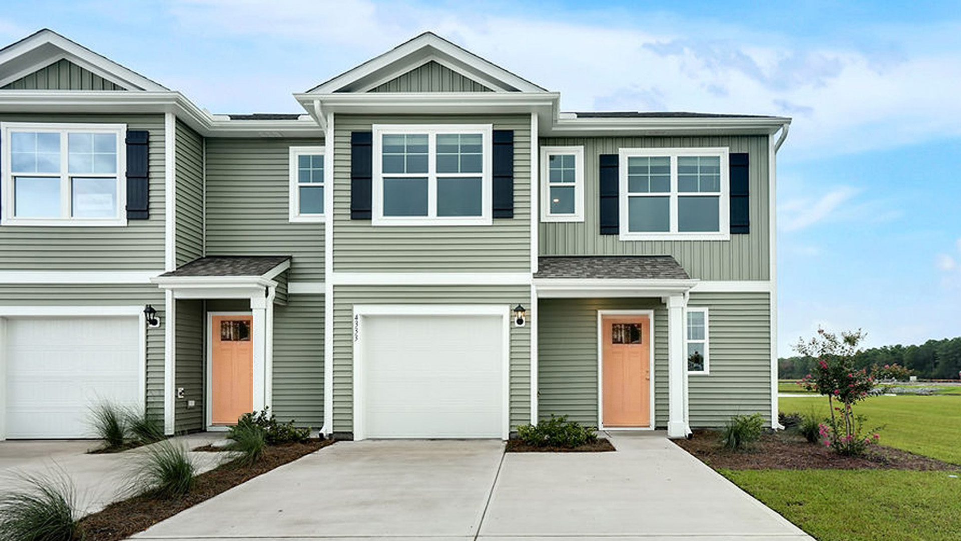The Easley is a two-story townhome with 4 bedrooms, 2.5 Baths, and 1 car garage with 1,948 square feet of living space in a prime location! Your new home is in the Villages at Cedar Hill Landing in Navassa, North Carolina.
