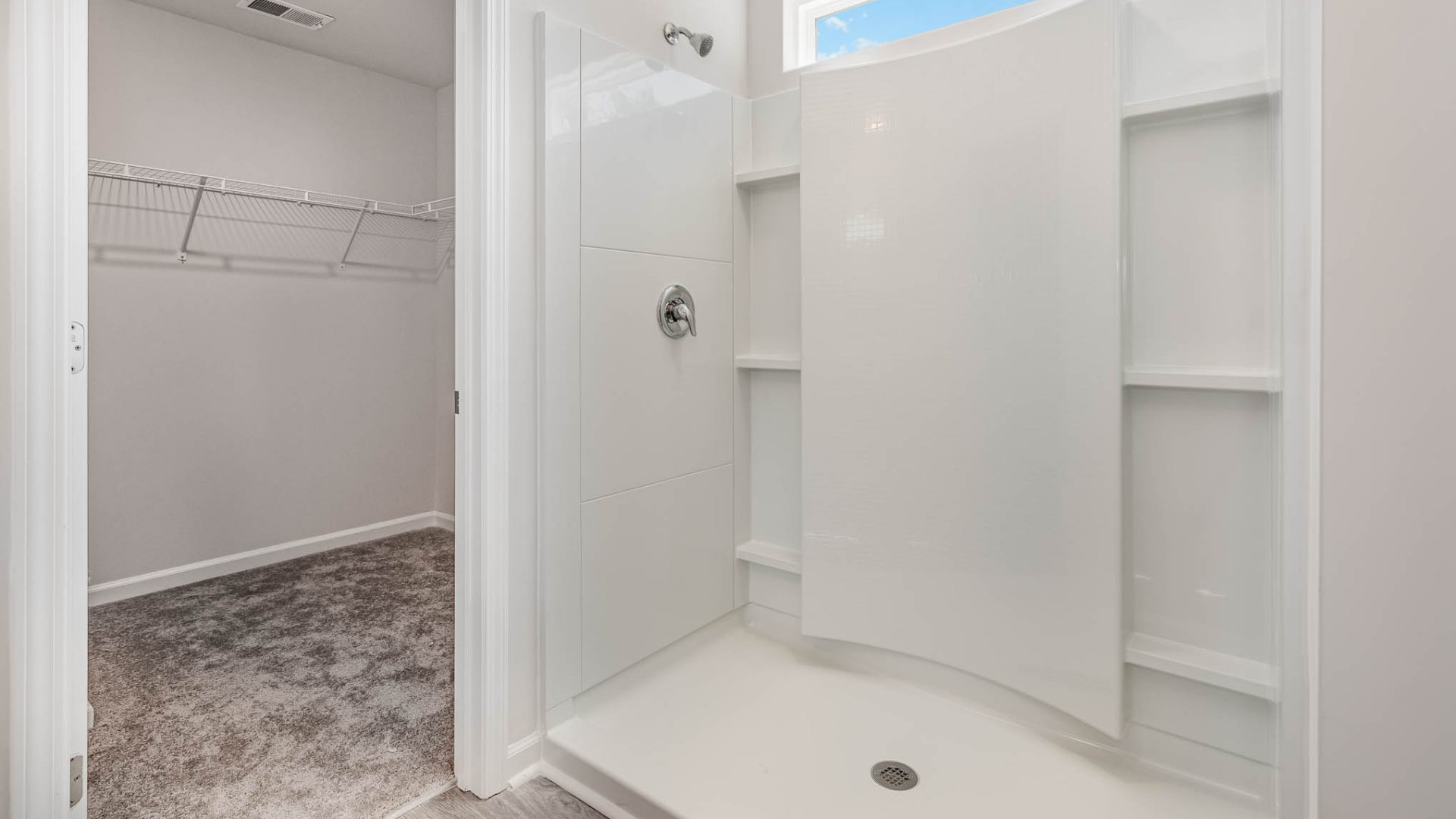 New Homes in Leland NC. The Wren is a two-story floorplan with ample living space featuring an open concept first floor with a large island overlooking the dining area and family room. The primary bedroom suite and laundry room are conveniently located on the first floor, as well.