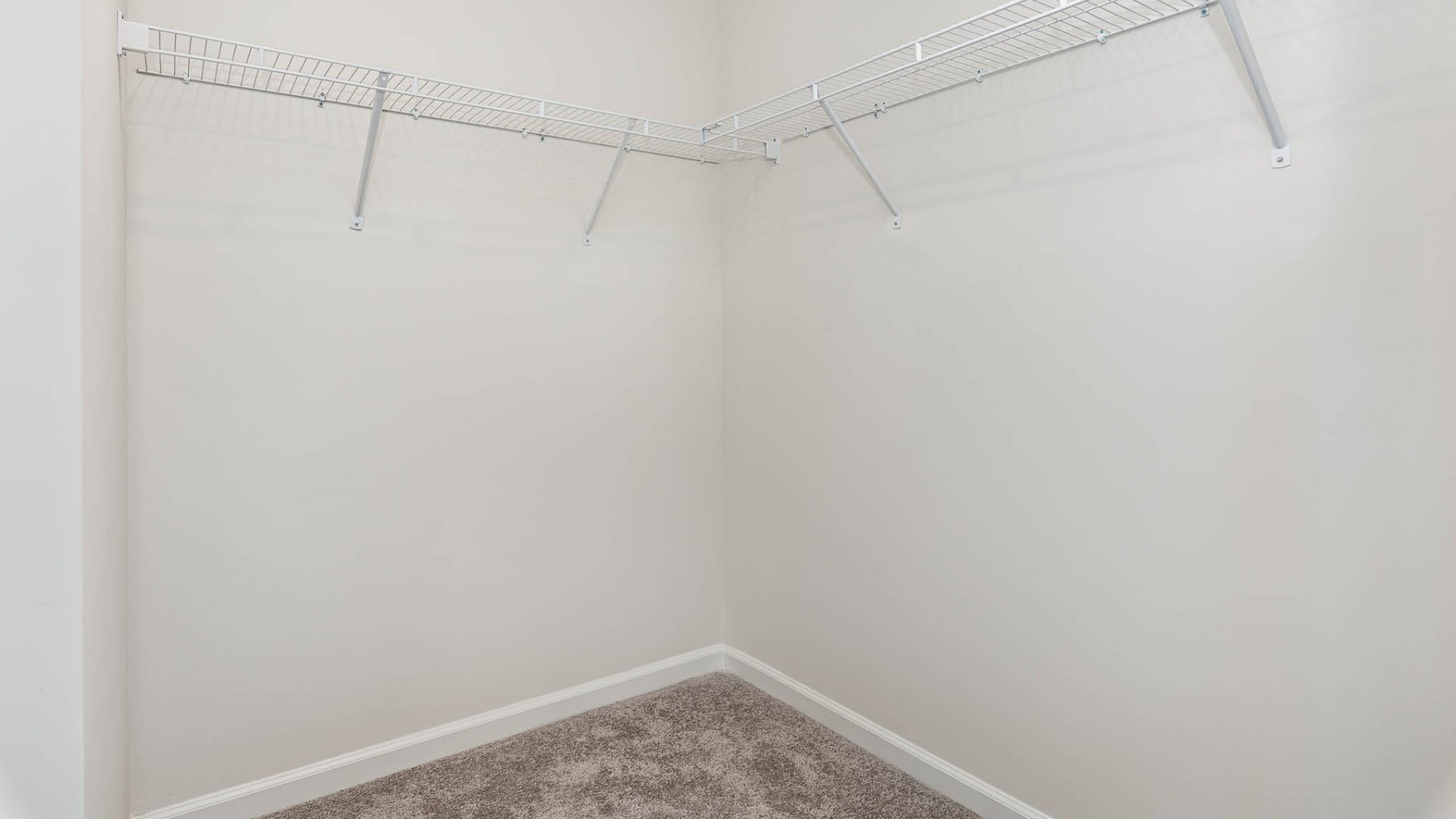 New Homes in Leland NC. The Wren is a two-story floorplan with ample living space featuring an open concept first floor with a large island overlooking the dining area and family room. The primary bedroom suite and laundry room are conveniently located on the first floor, as well.