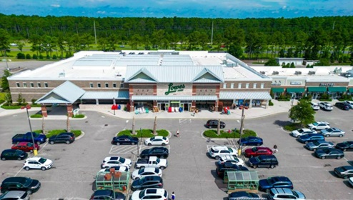 With easy access to restaurants serving up delicious cuisine, grocery stores stocked with all the essentials, and medical offices for any health needs, everything residents could possibly need is just a short 10-minute drive