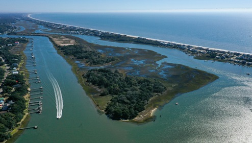 Boaters can reach Sunset Harbor Boat Ramp in just 6 minutes. Golfers have access to numerous world-class courses and resorts. Beach lovers are in for a treat with quick drives to the finest beaches in Brunswick County like Oak Island, Holden Beach, and Ocean Isle in North Carolina, as well as Cherry Grove and North Myrtle Beach in South Carolina.