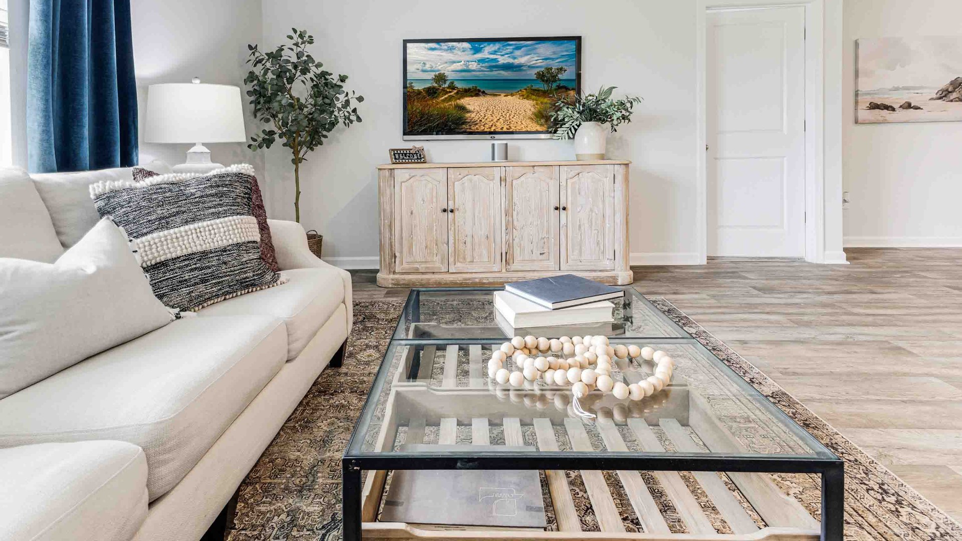 The Kerry floor plan offers 3 bedrooms, 2 baths, 1,476 sq ft of open living space and a 2-car garage. This home is located in Bolivia, NC in our Halls Creek community.