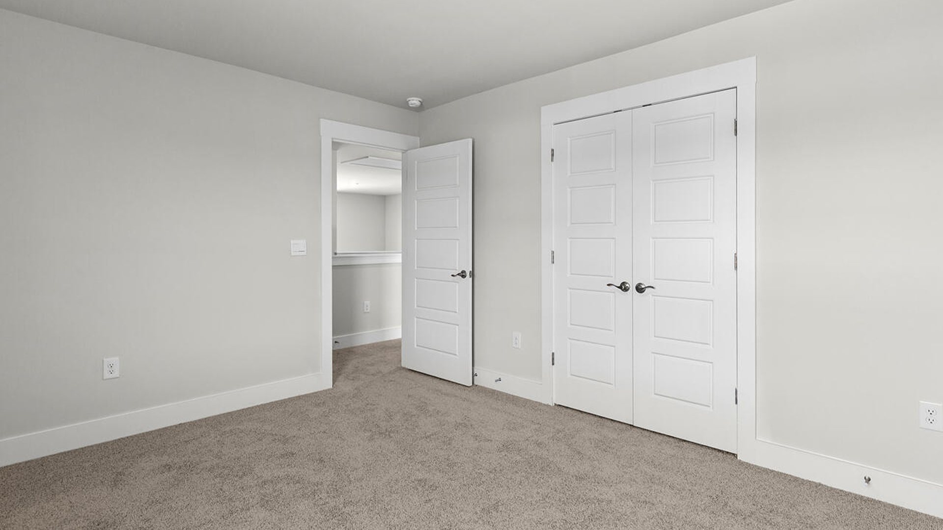 Upstairs, you will find three additional bedrooms and full bathroom. In every bedroom you’ll have carpeted floors and a closet in each room