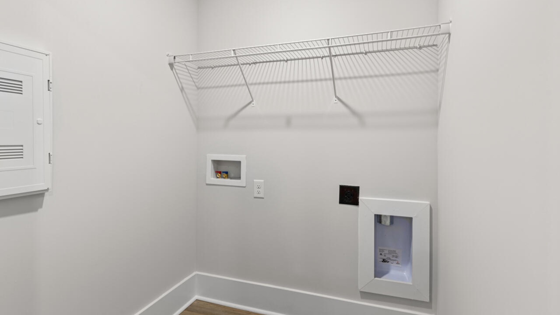 Upstairs, there are an additional 2 bedrooms, bathroom and laundry room.  In every bedroom you’ll have carpeted floors and a closet in each room. Whether these rooms become bedrooms,