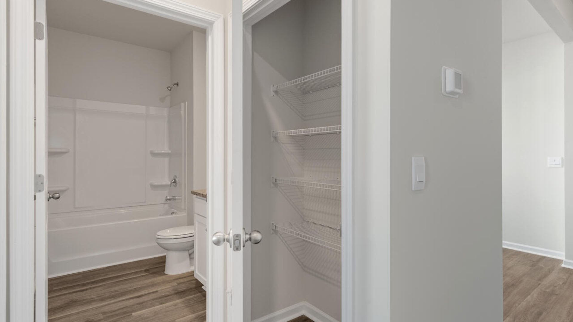 The Darby floorplan provides an open floorplan, 3 sizeable bedrooms, a bright and airy study off the entry way and functional living all in one ranch style home. This open concept home features 9 ft. ceilings.