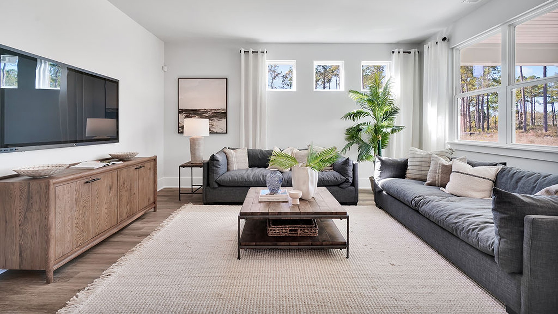 The Bradford is a versatile plan with an open concept kitchen, living, and dining area! The kitchen comes finished with beautiful granite countertops, stainless steel appliances, single-bowl sink and tile backsplash. You’ll never be too far from the action with the living and dining area right there.