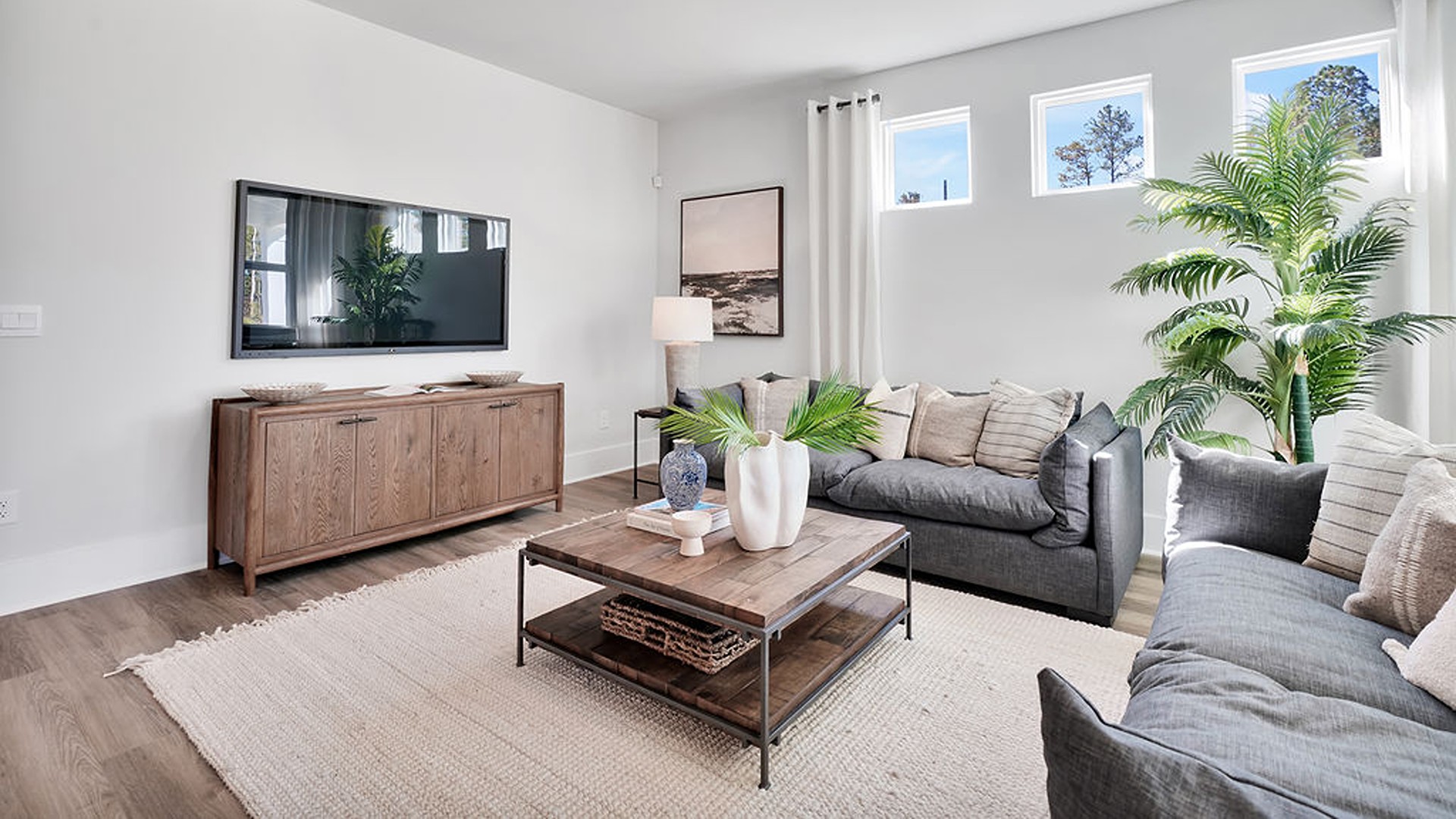 The Bradford is a versatile plan with an open concept kitchen, living, and dining area! The kitchen comes finished with beautiful granite countertops, stainless steel appliances, single-bowl sink and tile backsplash. You’ll never be too far from the action with the living and dining area right there.