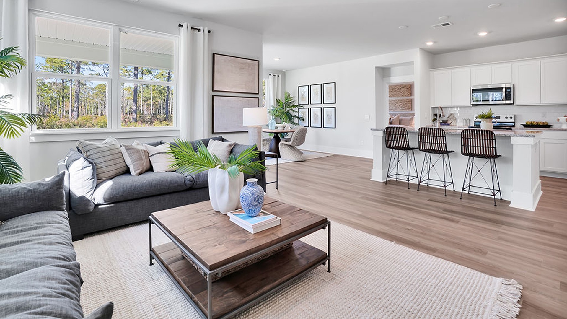 The Bradford is a versatile plan with an open concept kitchen, living, and dining area! The kitchen comes finished with beautiful granite countertops, stainless steel appliances, single-bowl sink and tile backsplash. You’ll never be too far from the action with the living and dining area right there.