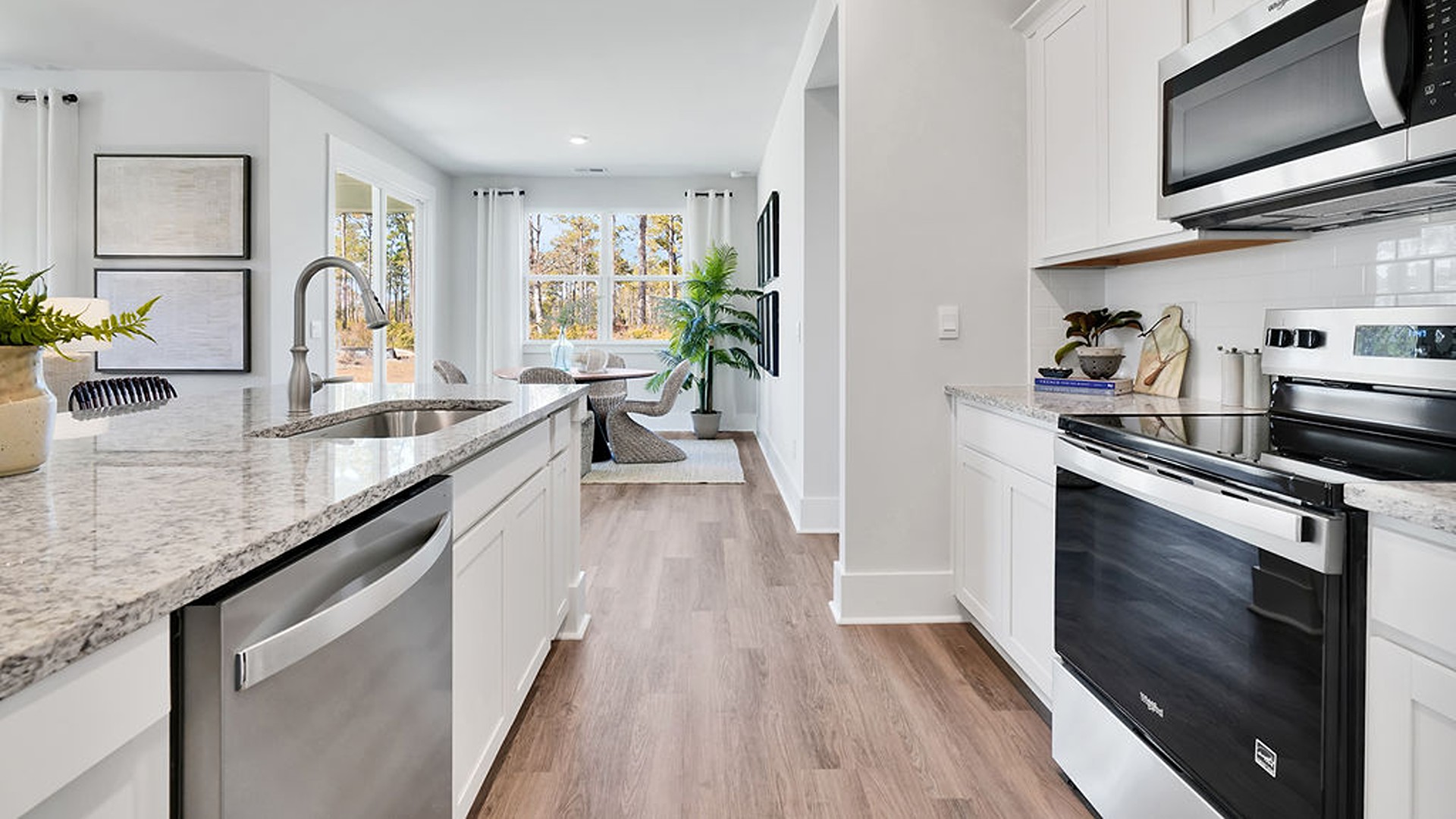 The Bradford is a versatile plan with an open concept kitchen, living, and dining area! The kitchen comes finished with beautiful granite countertops, stainless steel appliances, single-bowl sink and tile backsplash. You’ll never be too far from the action with the living and dining area right there.