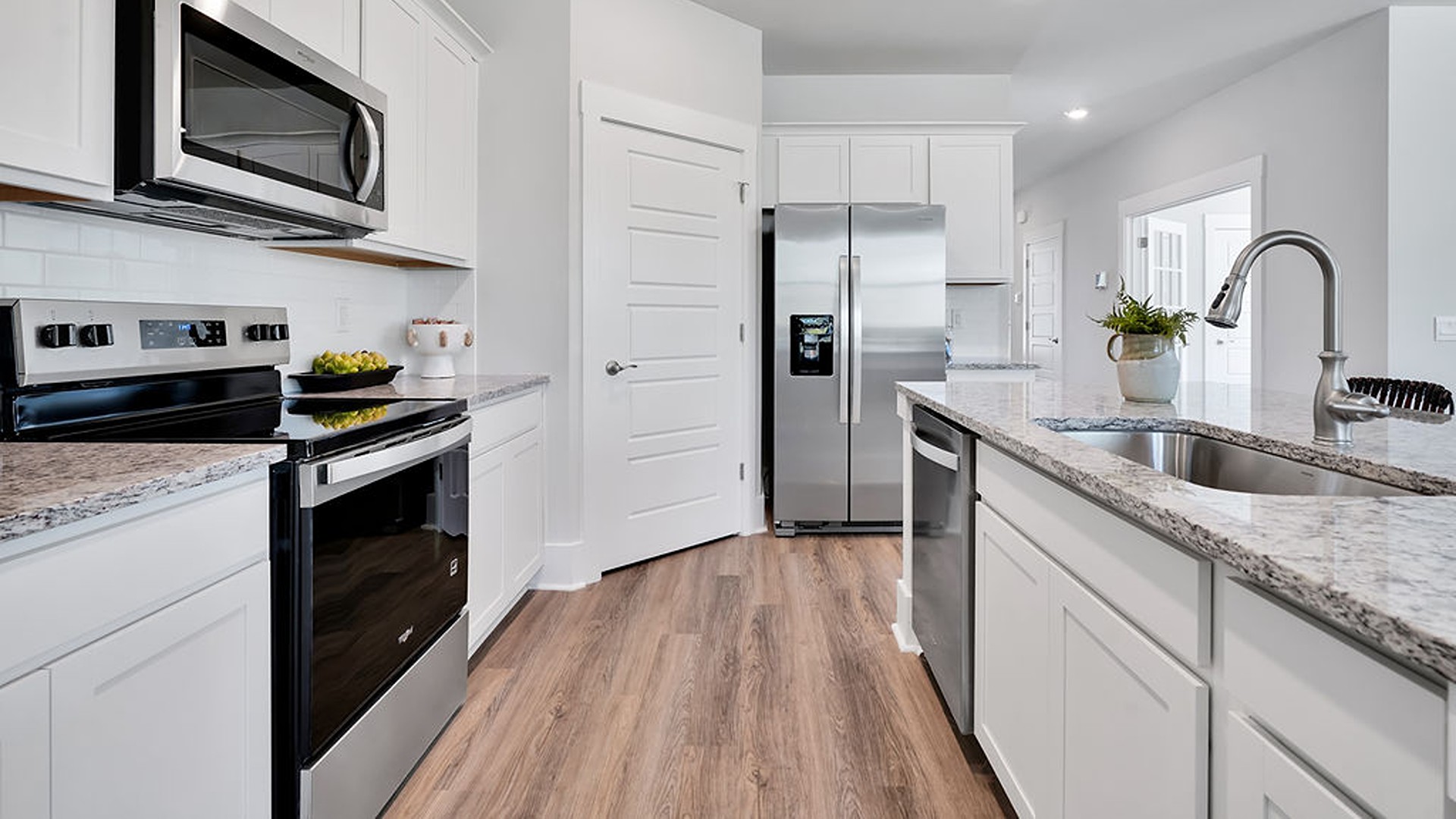 The Bradford is a versatile plan with an open concept kitchen, living, and dining area! The kitchen comes finished with beautiful granite countertops, stainless steel appliances, single-bowl sink and tile backsplash. You’ll never be too far from the action with the living and dining area right there.