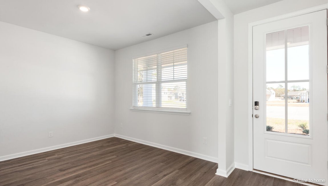 The Glynn floorplan works wonders for a functional family that requires 4 bedrooms, 2.5 bath, a flex room, and all the space and storage in between this 2,350 sq. ft floorplan.