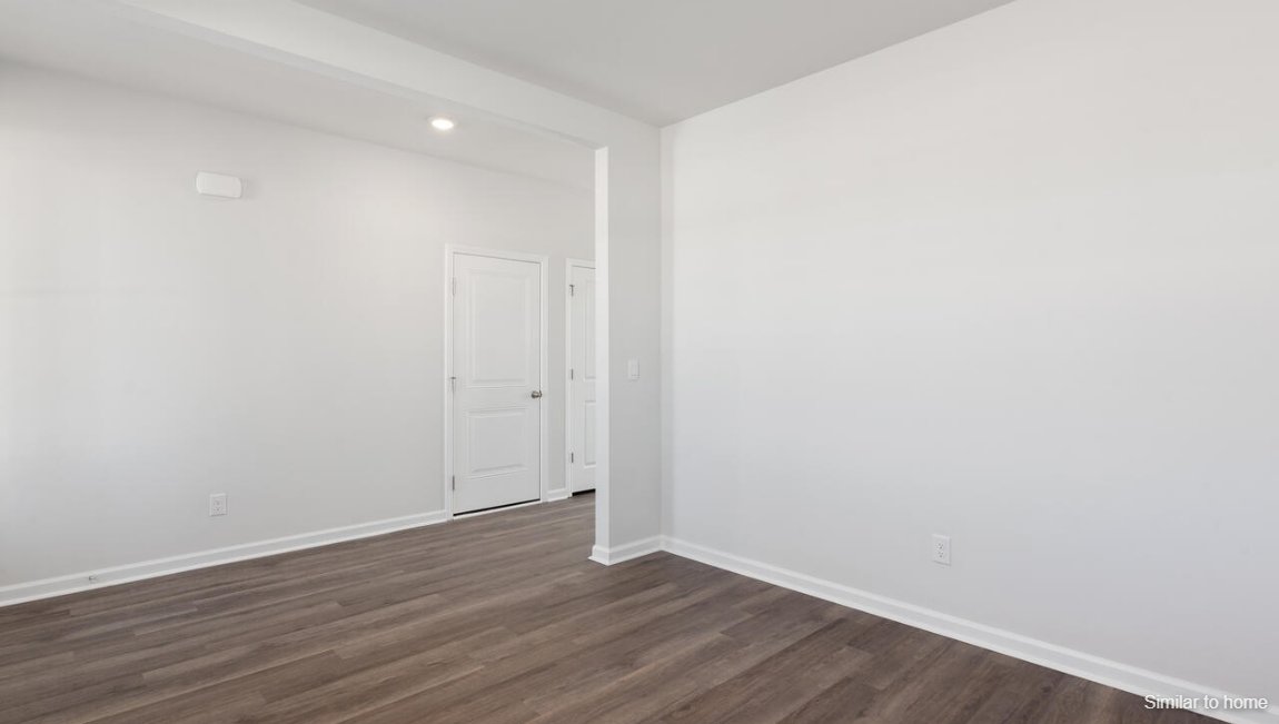 The Glynn floorplan works wonders for a functional family that requires 4 bedrooms, 2.5 bath, a flex room, and all the space and storage in between this 2,350 sq. ft floorplan.