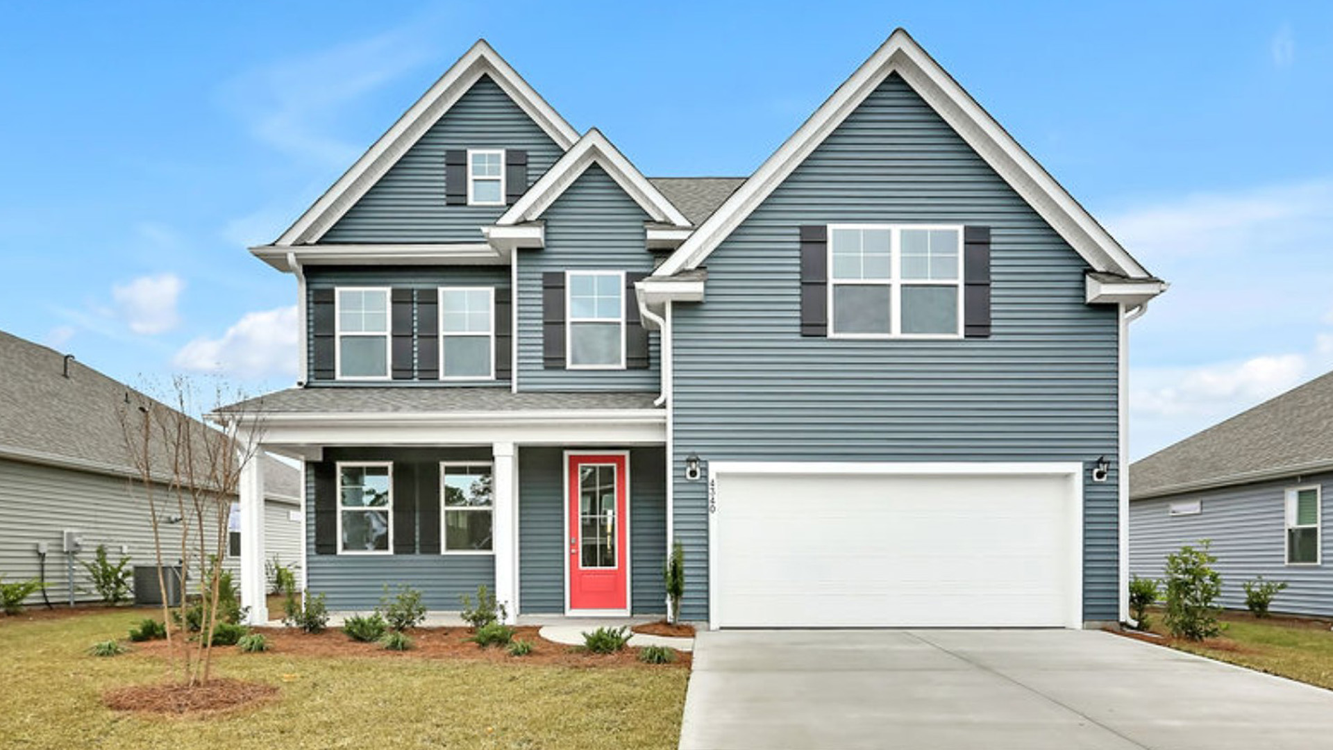 The Forrester is one of our two-story floorplans featured in our Grayson Park community in Leland, North Carolina. Inside this 4 bedroom, 3 bathroom home, you’ll find 2,643 square feet of comfortable living.