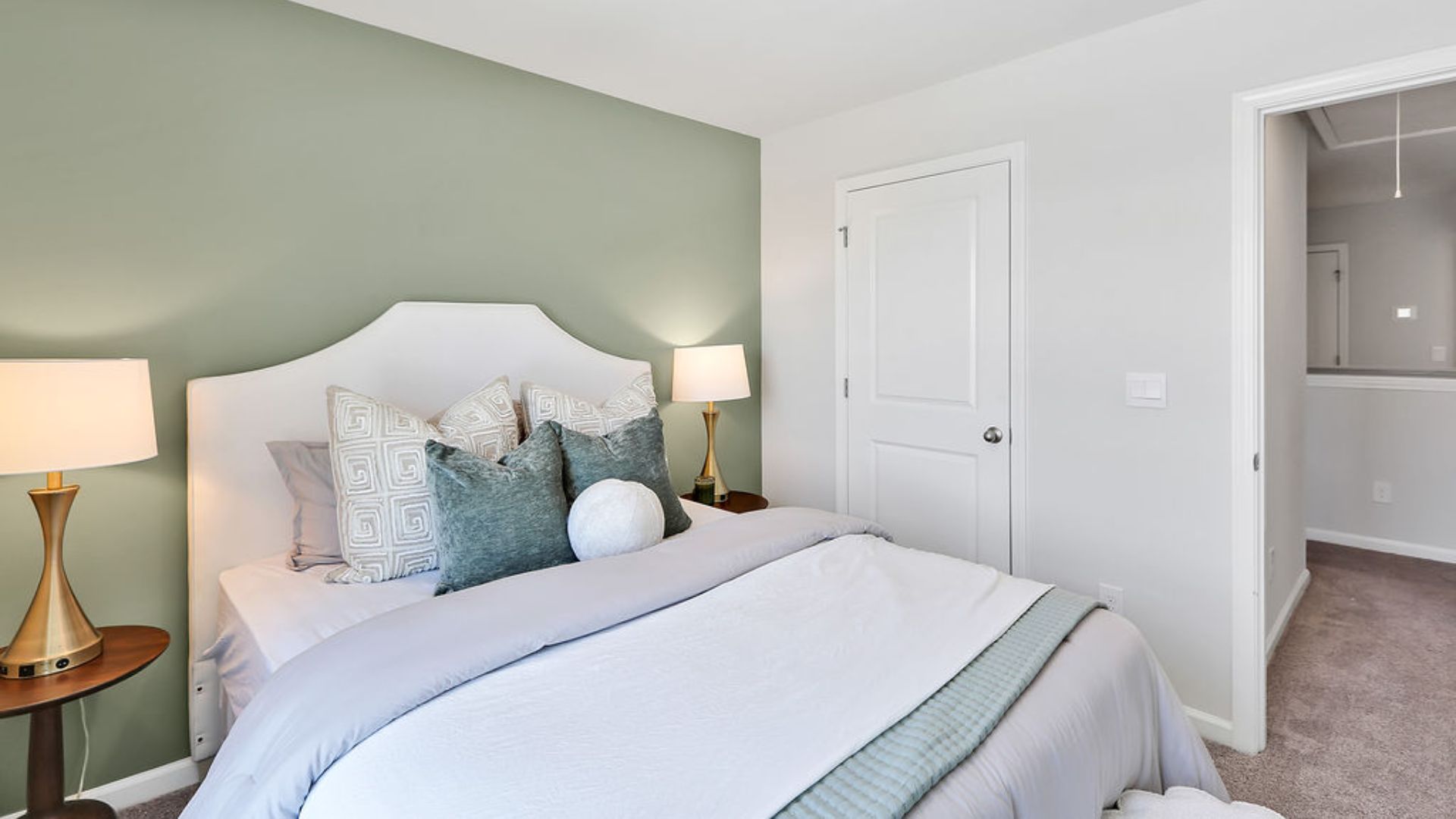 New Homes in Leland NC. Townhomes. Grayson Park. Welcome to the Mitchell! A two-story townhome with 4 bedrooms, 2.5 Baths, and 1 car garage in a prime location