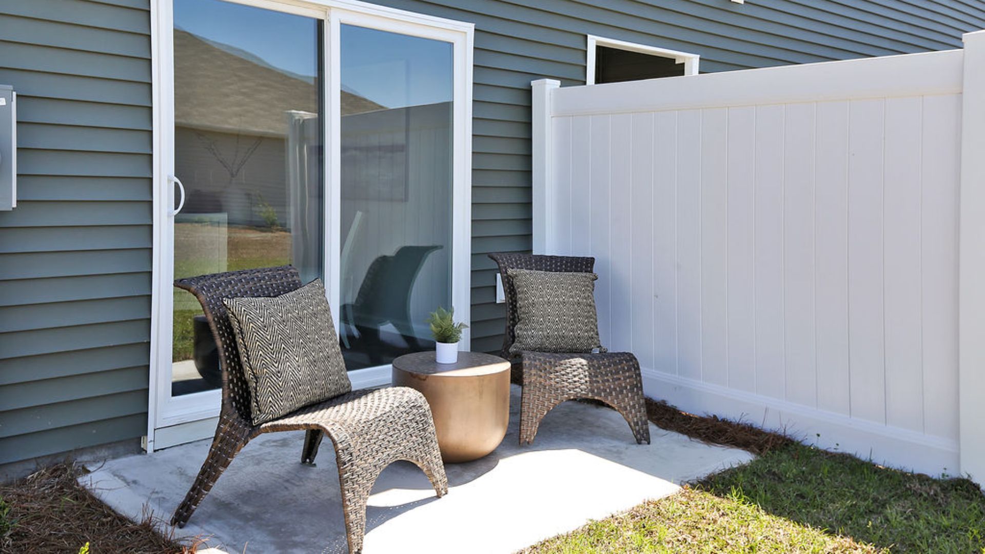 New Homes in Leland NC. Townhomes. Grayson Park. Welcome to the Mitchell! A two-story townhome with 4 bedrooms, 2.5 Baths, and 1 car garage in a prime location