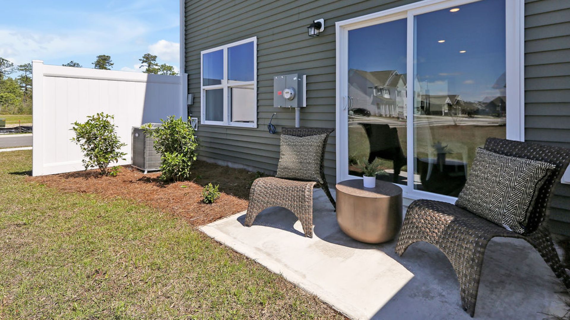 New Homes in Leland NC. Townhomes. Grayson Park. Welcome to the Mitchell! A two-story townhome with 4 bedrooms, 2.5 Baths, and 1 car garage in a prime location