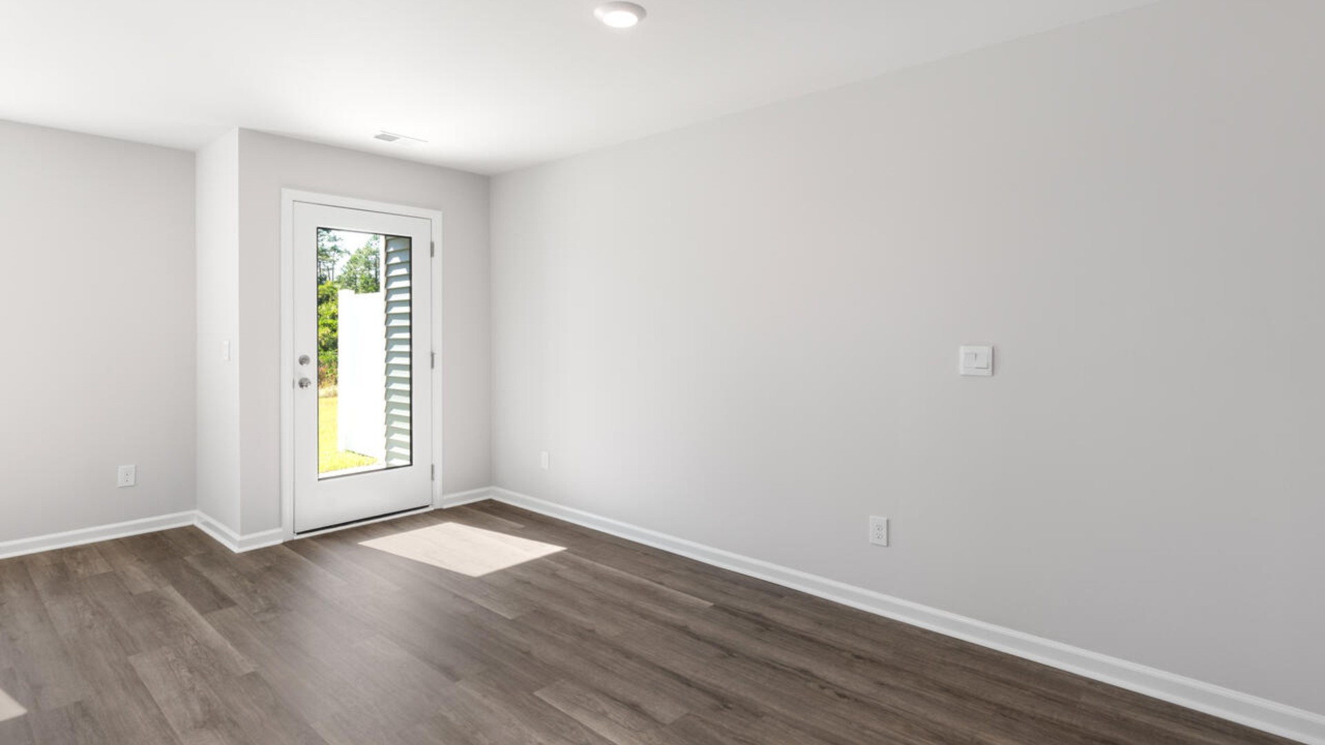 Step inside and discover a bright and airy open floor plan designed for both relaxing and entertaining. The kitchen is a showstopper with granite countertops, stainless steel appliances that are as durable as they are dazzling.