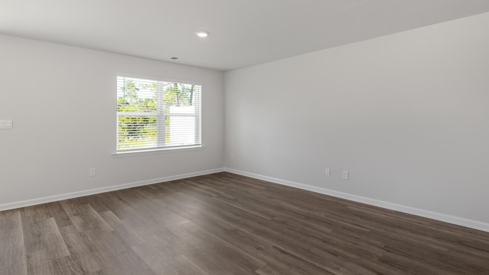 Your new Mitchell features an open concept first floor anchored by a spacious kitchen with a peninsula bar that overlooks your family and dining room. Y