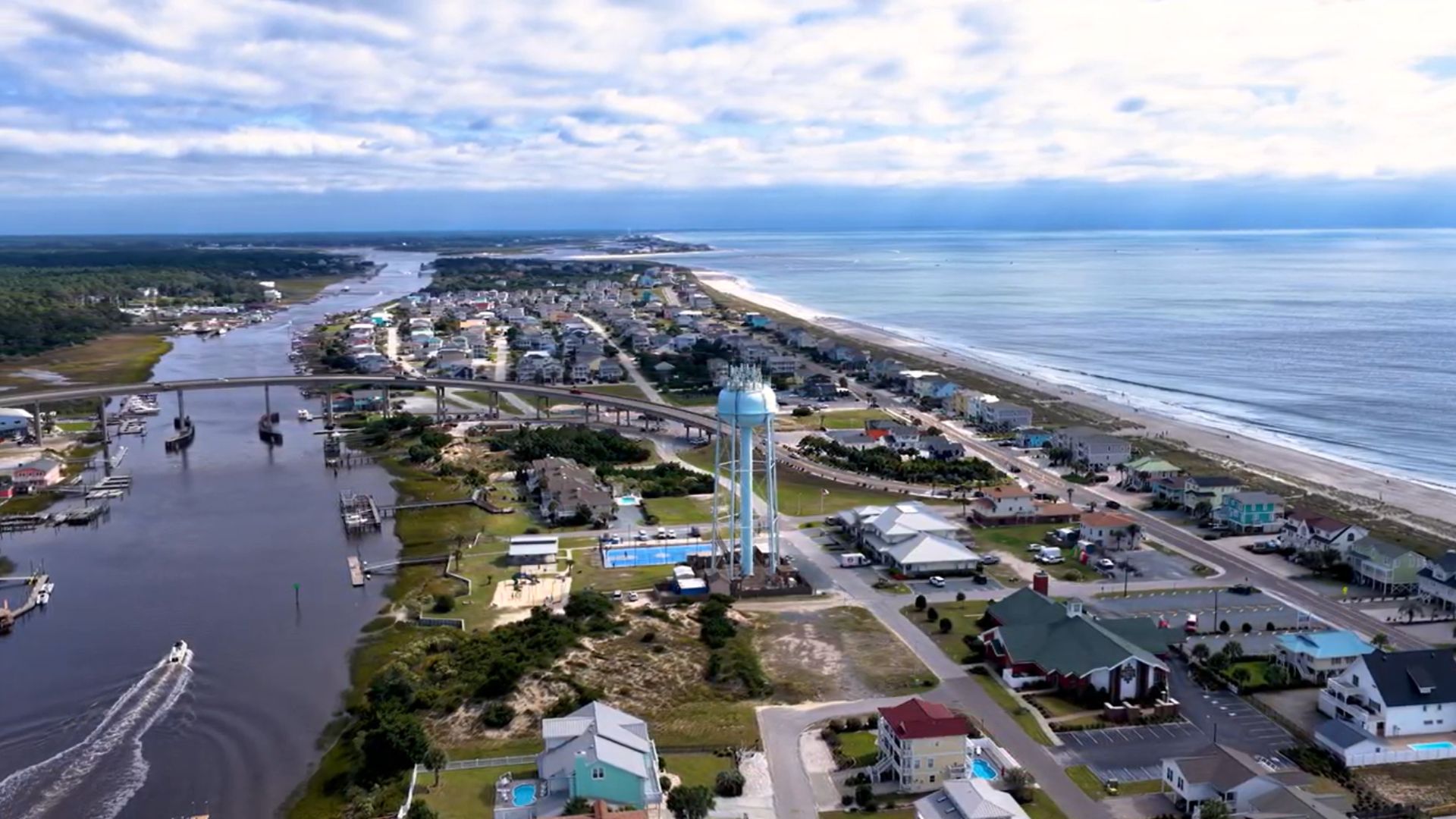 ituated in the heart of South Brunswick County, this rapidly expanding area lies just south of Wilmington, drawing people who appreciate a rural small-town vibe. Renowned for its stunning beaches, the region is a haven for water sports enthusiasts. Boaters can reach Sunset Harbor Boat Ramp in just 6 minutes.