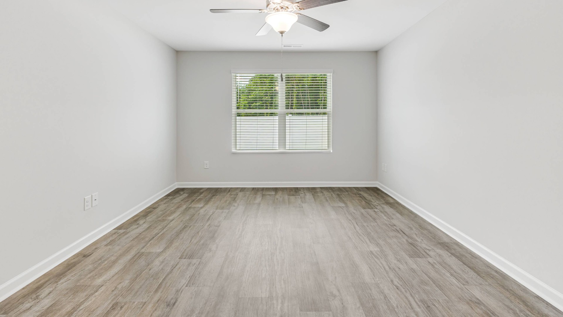 Guest bedroom with window