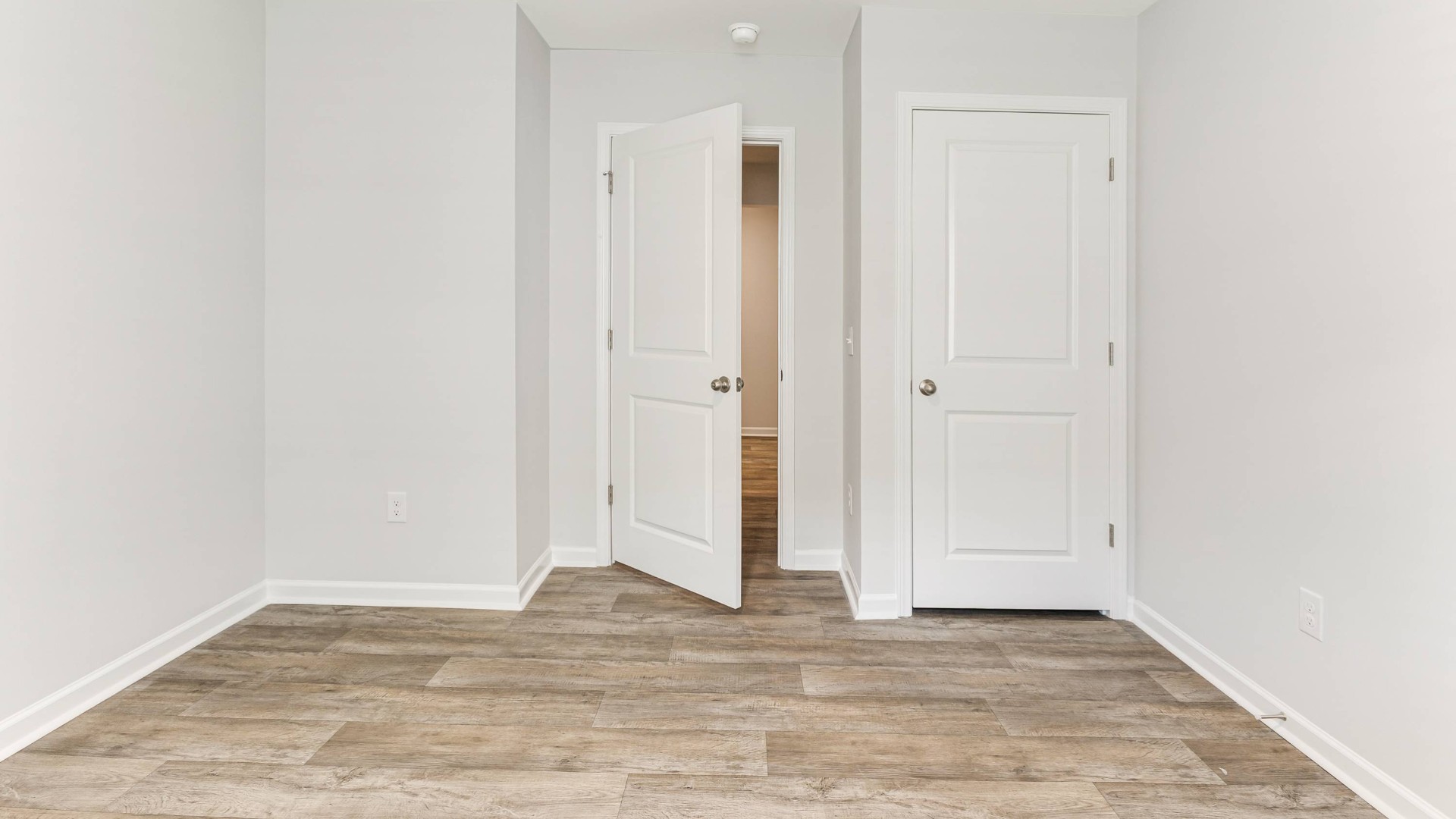 Guest bedroom with closet