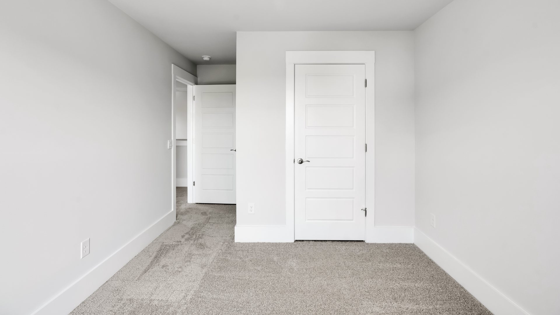 Upstairs you will find the primary bedroom has its own attached bathroom that features a walk-in closet and all the space you need to get ready in the morning.