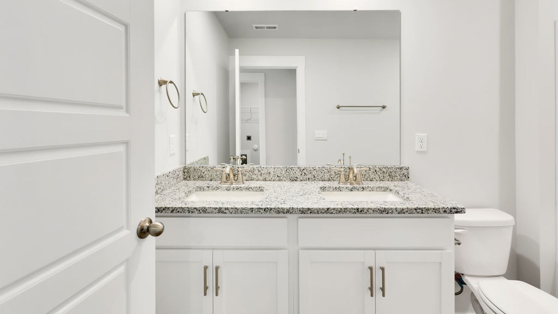 This new home will feature 9 ft. ceilings, beautiful quartz kitchen countertops, granite countertops in the two full bathrooms, luxury vinyl plank flooring