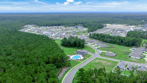 Situated in the heart of South Brunswick County, this rapidly expanding area lies just south of Wilmington, drawing people who appreciate a rural small-town vibe. Renowned for its stunning beaches, the region is a haven for water sports enthusiasts. Boaters can reach Sunset Harbor Boat Ramp in just 6 minutes. Golfers have access to numerous world-class courses and resorts. Beach lovers are in for a treat with quick drives to the finest beaches in Brunswick County like Oak Island, Holden Beach, and Ocean Isle in North Carolina, as well as Cherry Grove and North Myrtle Beach in South Carolina. Nearby Southport boasts a variety of retail and dining options, both big brands and local favorites. Residents will enjoy community amenities that include a pool, firepit, pavilion with fitness room.