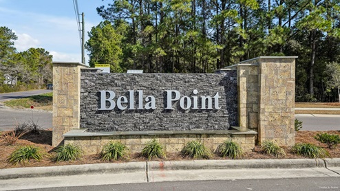 Situated in the heart of South Brunswick County, this rapidly expanding area lies just south of Wilmington, drawing people who appreciate a rural small-town vibe. Renowned for its stunning beaches, the region is a haven for water sports enthusiasts. Boaters can reach Sunset Harbor Boat Ramp in just 6 minutes. Golfers have access to numerous world-class courses and resorts. Beach lovers are in for a treat with quick drives to the finest beaches in Brunswick County like Oak Island, Holden Beach, and Ocean Isle in North Carolina, as well as Cherry Grove and North Myrtle Beach in South Carolina. Nearby Southport boasts a variety of retail and dining options, both big brands and local favorites. Residents will enjoy community amenities that include a pool, firepit, pavilion with fitness room.