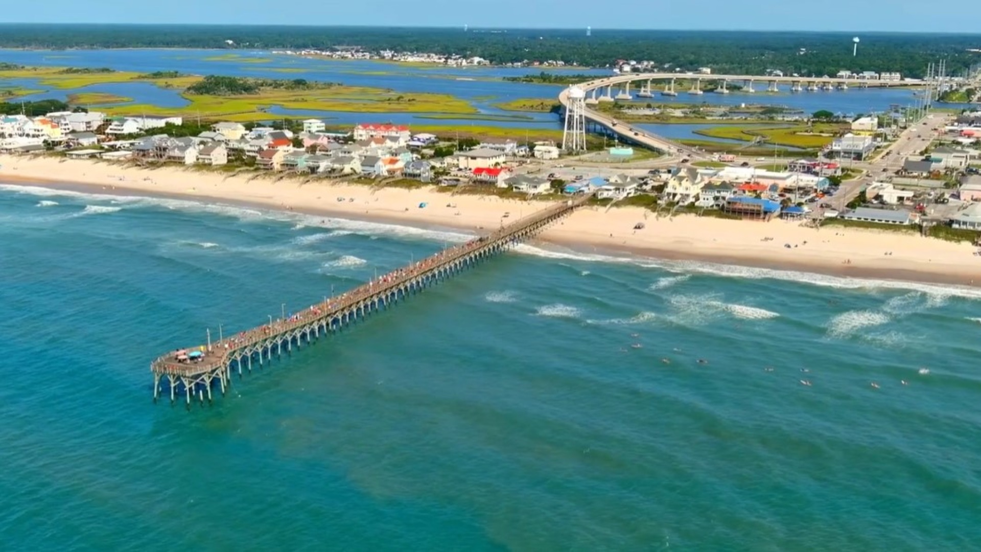 Waterside is an easy drive to Wilmington and Marine Corps Base Camp Lejeune and all of the conveniences are nearby. Homeowners enjoy the community amenities that include a large swimming pool, pavilion with fitness room, firepit, sand volleyball, tot lot, sport court and walking trails.