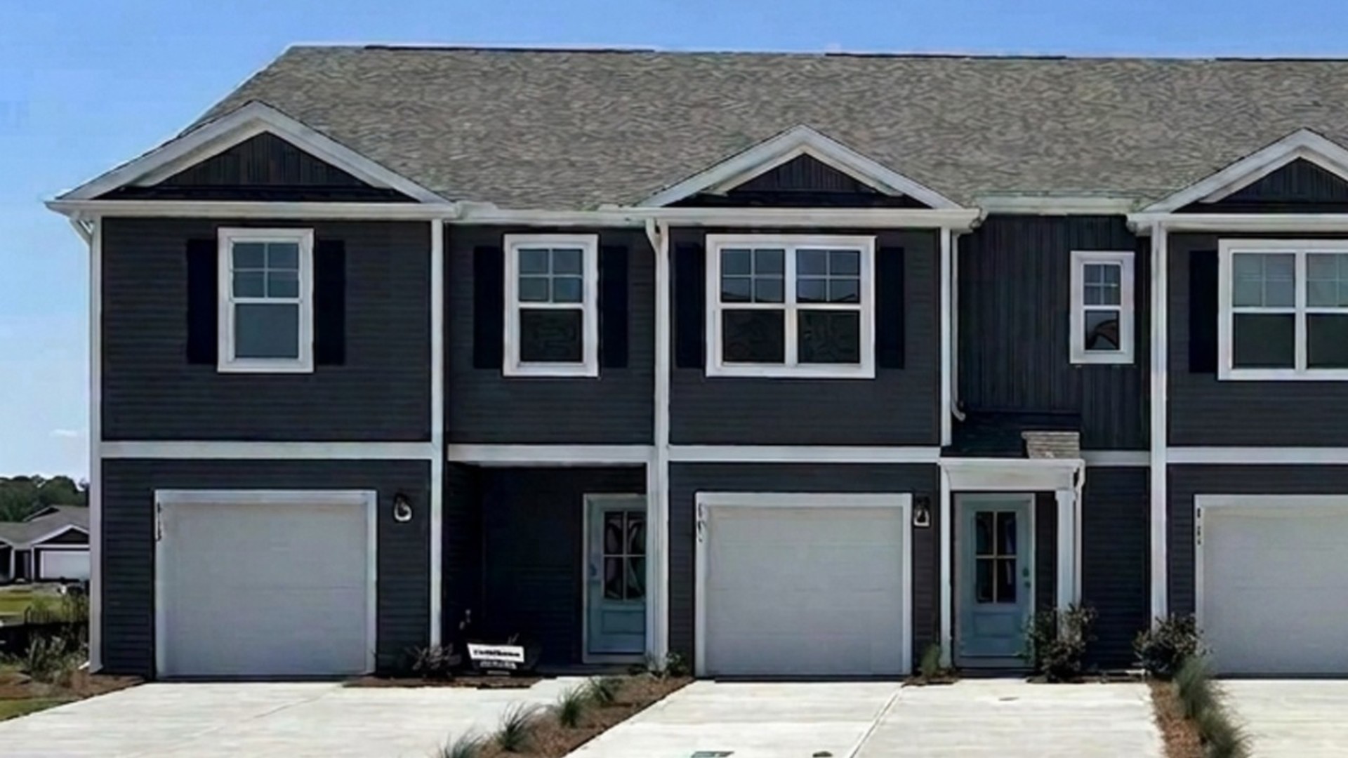 4332 Majesty Drive Unit 356 exterior