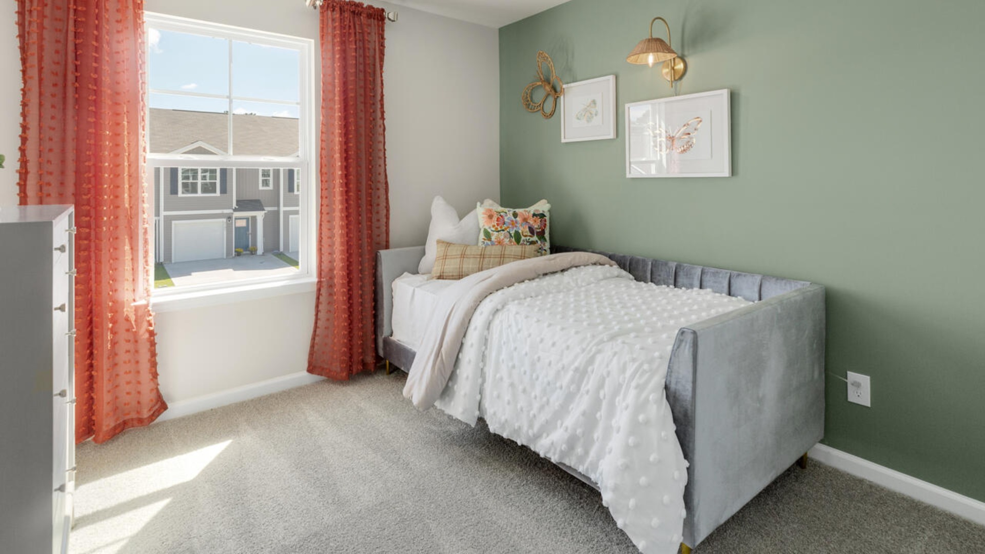 Your new Mitchell features an open concept first floor anchored by a spacious kitchen with a peninsula bar that overlooks your family and dining room.