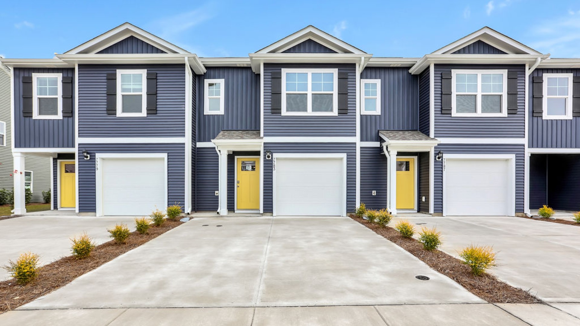 The Pearson floor plan is a 3-bedroom, 2.5-bath, 1,418 sq ft of living space, located in our Sidbury Station community in Castle Hayne, North Carolina. The Pearson combines modern convenience with style and charm.