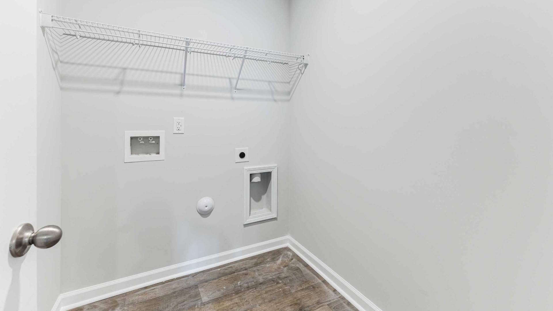 This homesite features a beautiful one-story Devon with 3 bedrooms and 2 full baths, an open concept living area, and storage closets galore throughout the home.